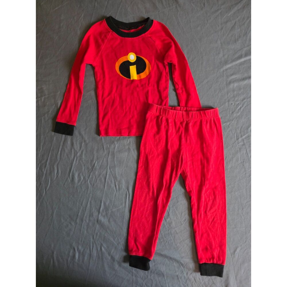 Disney Store The Incredibles Pajama Set Red Black Kids Size 3 US / 98cm
